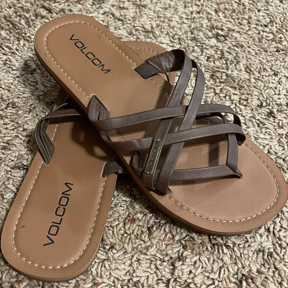 Volcom Sandals - Picture 2 of 3
